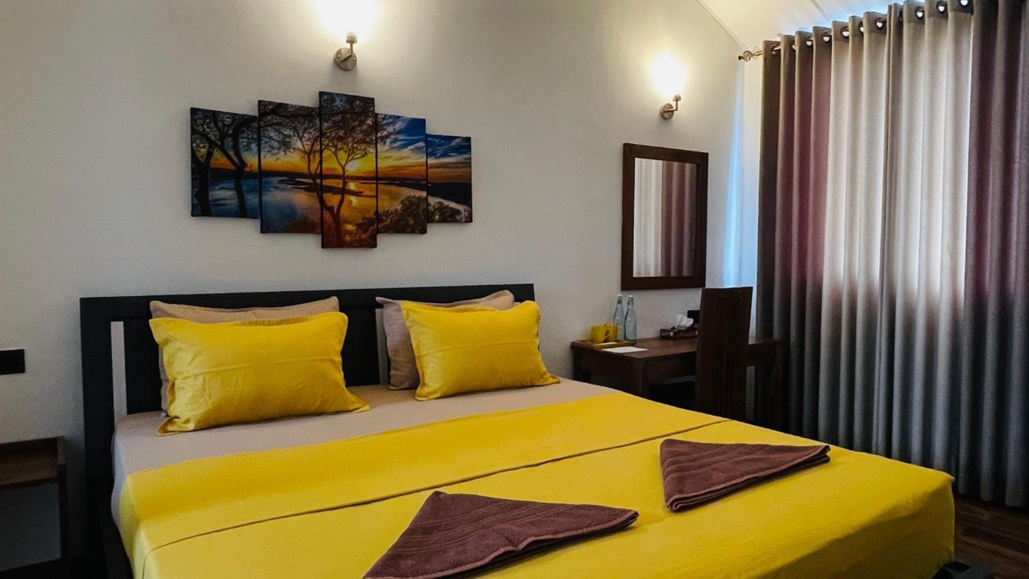 Sun Dove Suite Kandy Exterior foto